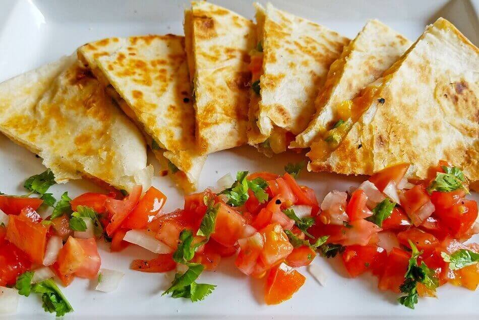 High Protein Veggie Quesadilla Recipe That You Make In 10 Minutes